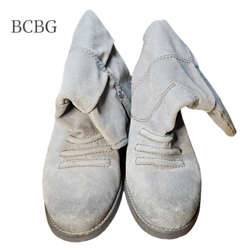 BCBGeneration BG Holland Western Style Boots - Picture 11 of 13